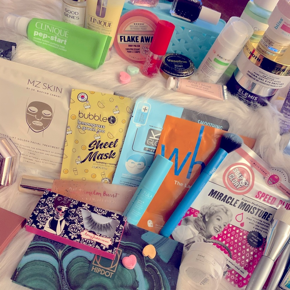 MAKEUP/SKIN CARE MYSTERY BOXES